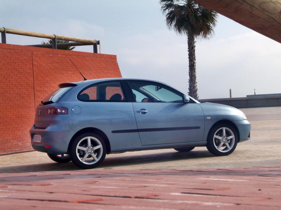  Seat Ibiza 3-Door 2006 года  (фото 3 из 12)